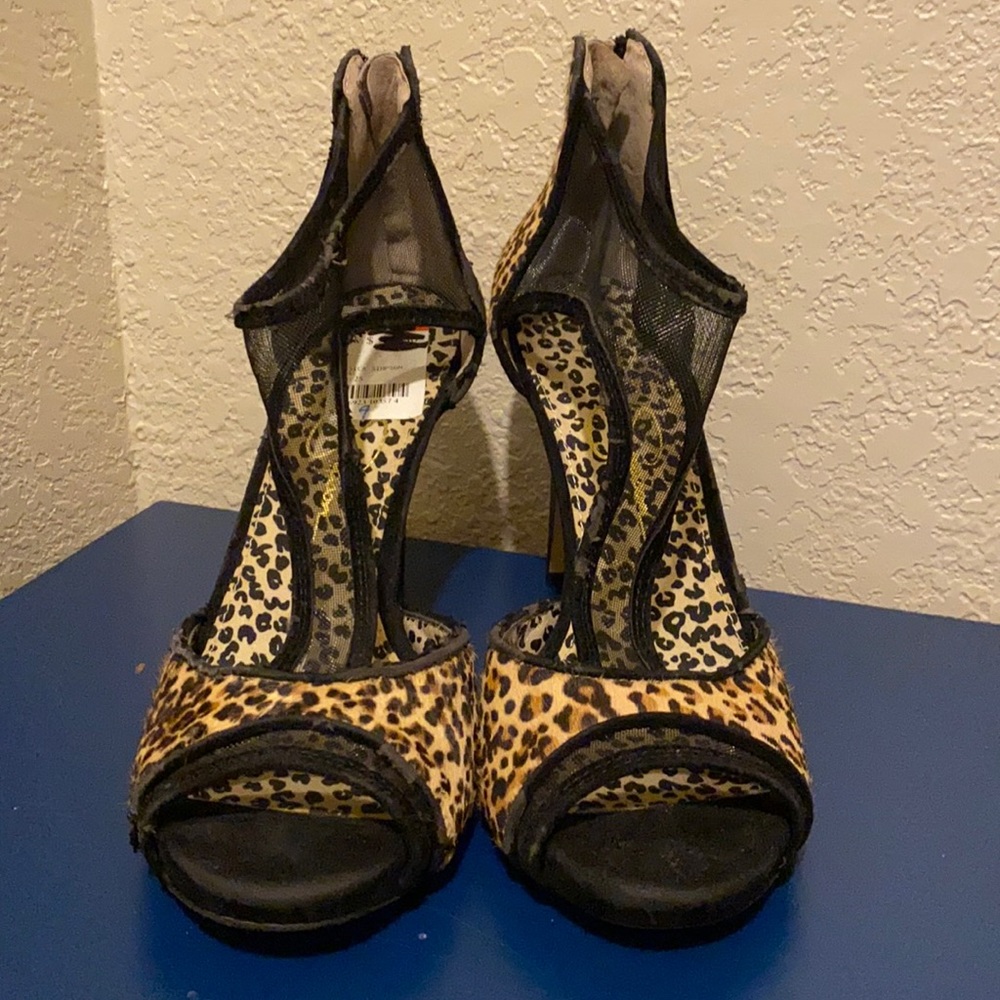 JESSICA SIMPSON, SIZE US 9